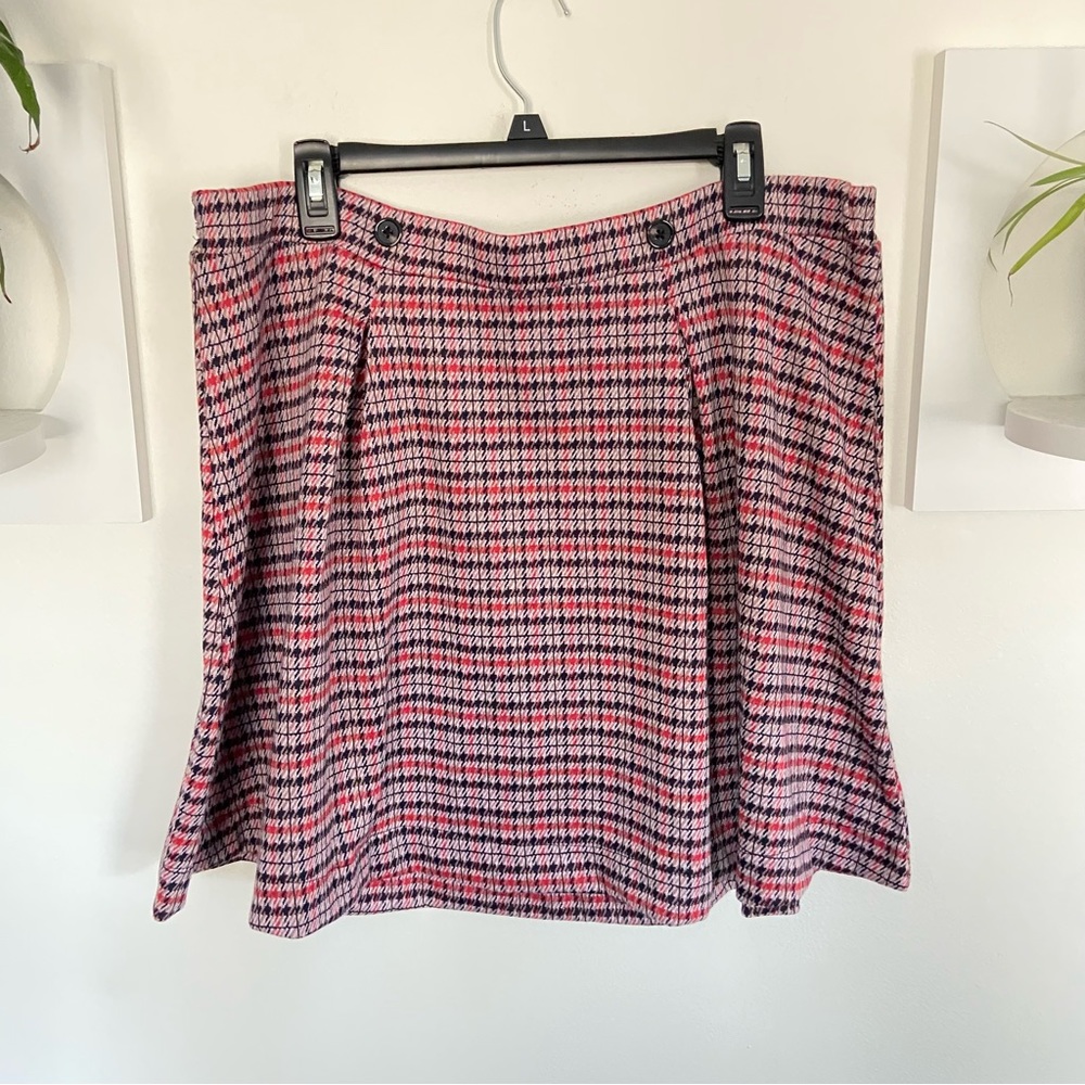 ModCloth • Pleated Plaid Skirt